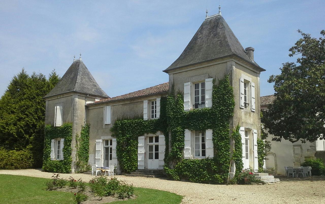 Le Logis De Ruelle Bed & Breakfast Dış mekan fotoğraf