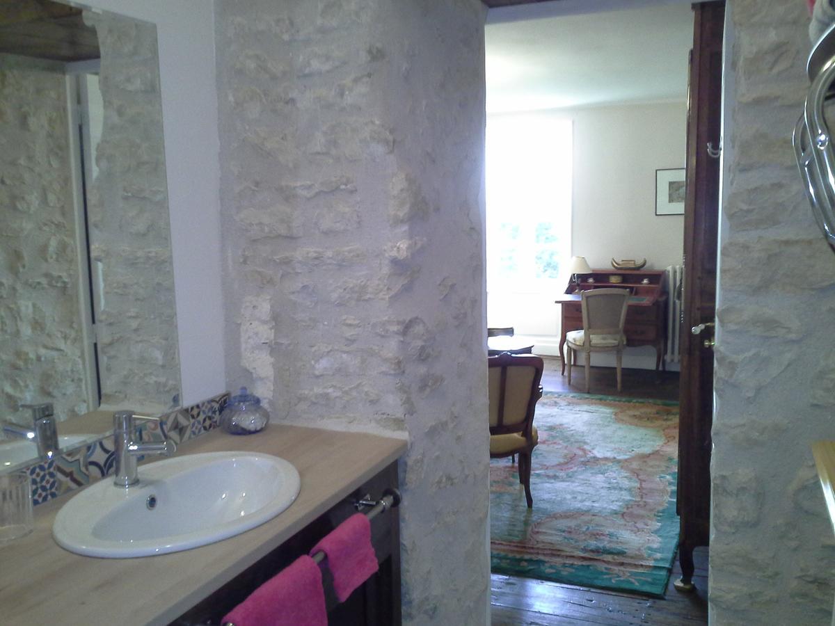 Le Logis De Ruelle Bed & Breakfast Dış mekan fotoğraf
